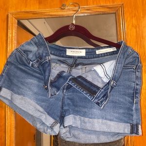 Pacsun medium wash jean shorts